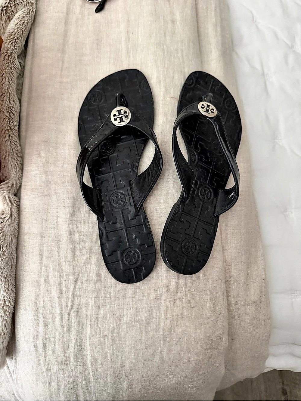Tory Burch Miller Patent Thong Sandal Black Logo Sandals